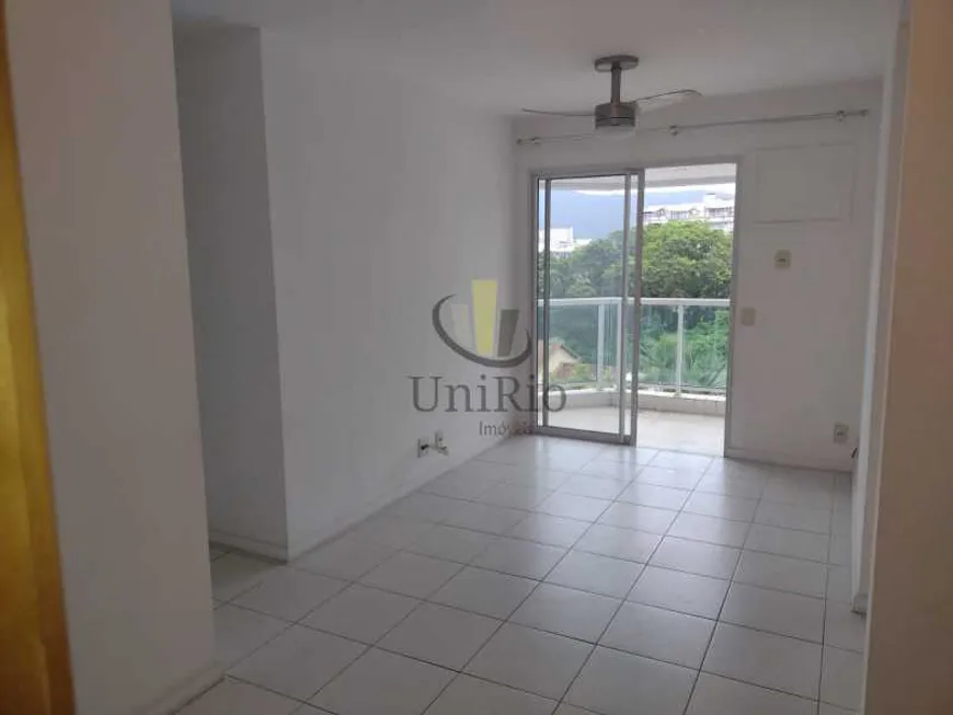 Foto 1 de Apartamento com 2 Quartos à venda, 60m² em Taquara, Rio de Janeiro