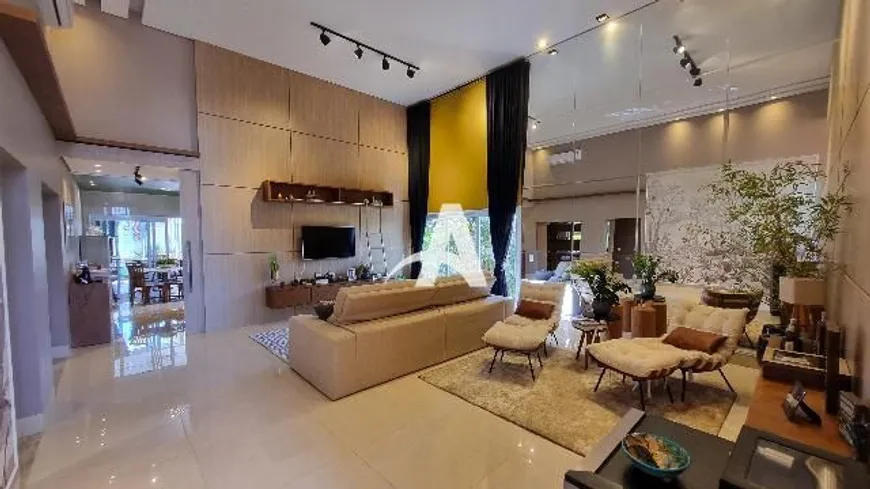 Foto 1 de Casa de Condomínio com 4 Quartos para alugar, 230m² em Granja Marileusa , Uberlândia