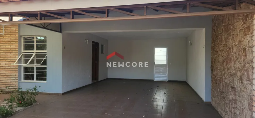 Foto 1 de Casa com 3 Quartos à venda, 182m² em Jardim Leocadia, Sorocaba
