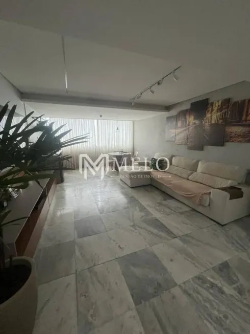 Foto 1 de Apartamento com 3 Quartos à venda, 340m² em Espinheiro, Recife