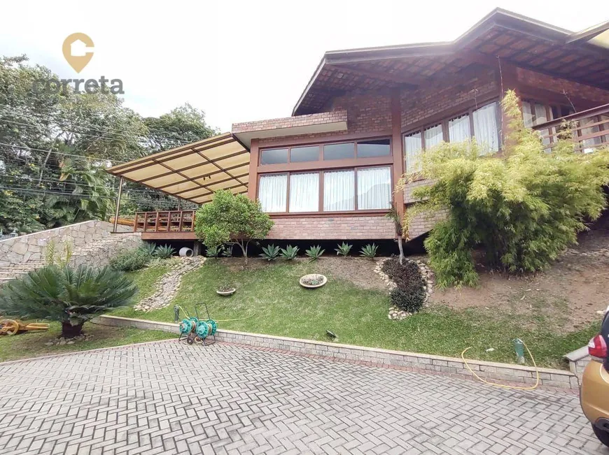 Foto 1 de Casa de Condomínio com 5 Quartos à venda, 900m² em Cônego, Nova Friburgo
