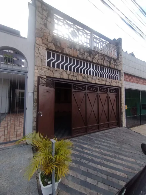 Foto 1 de Casa com 3 Quartos à venda, 180m² em Parque Monte Alegre, Taboão da Serra