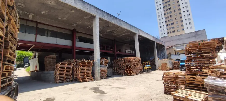 Foto 1 de Galpão/Depósito/Armazém à venda, 1900m² em Santa Maria, Osasco