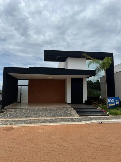 Foto 1 de Casa de Condomínio com 3 Quartos à venda, 300m² em Ponte Alta Norte, Brasília