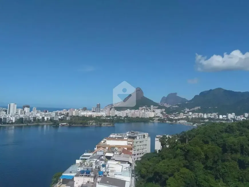 Foto 1 de Apartamento com 3 Quartos à venda, 102m² em Lagoa, Rio de Janeiro