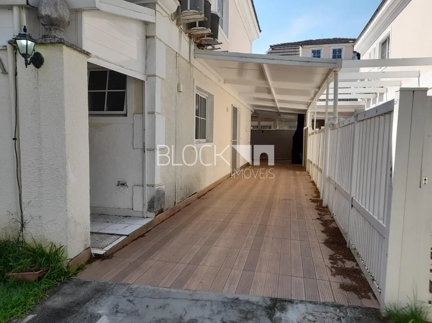 Foto 1 de Casa de Condomínio com 3 Quartos à venda, 158m² em Recreio Dos Bandeirantes, Rio de Janeiro