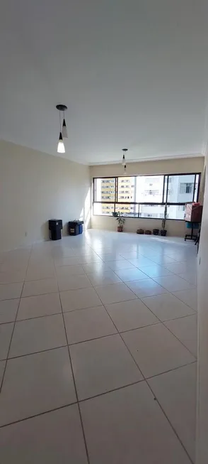 Foto 1 de Apartamento com 4 Quartos à venda, 187m² em Jardim Brasil, Salvador