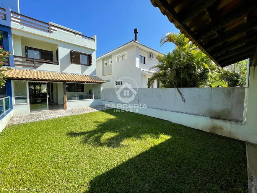 Foto 1 de Casa com 3 Quartos à venda, 214m² em Ferraz, Garopaba