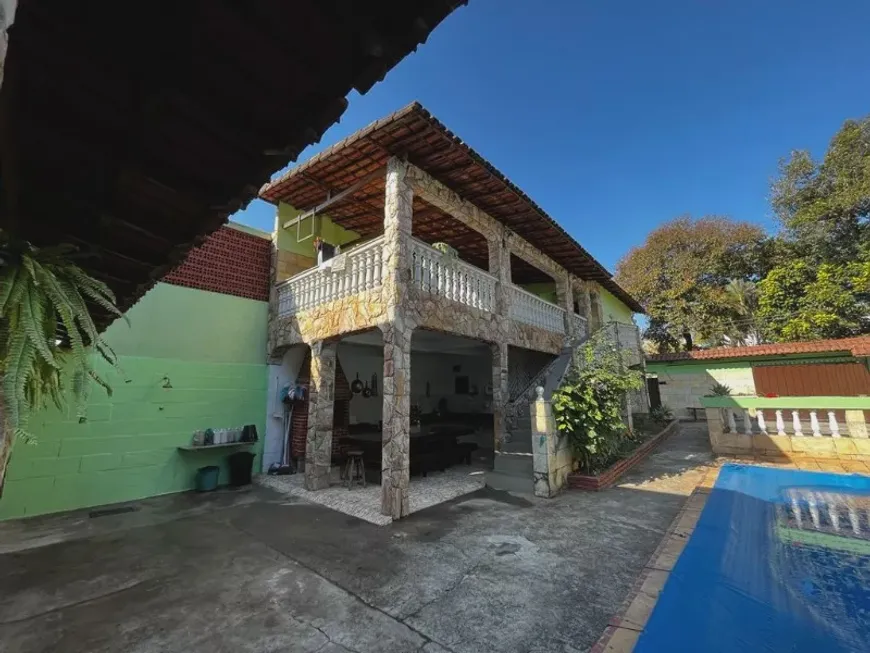 Foto 1 de Casa com 6 Quartos à venda, 360m² em Sinimbu, Belo Horizonte