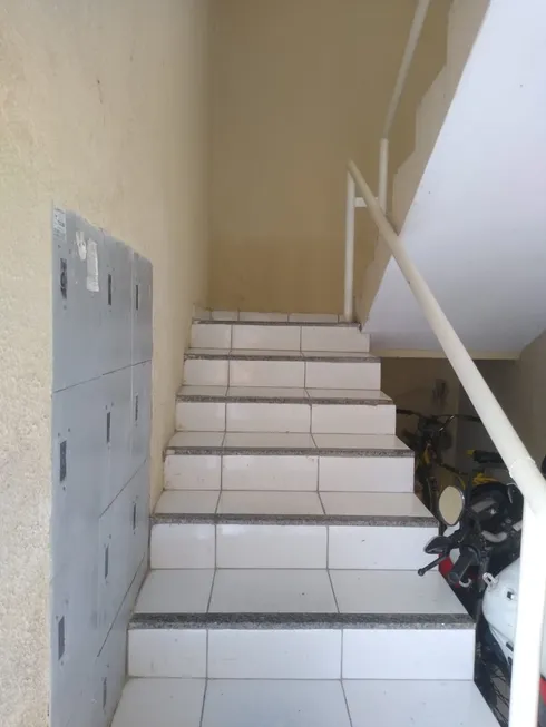 Foto 1 de Prédio Residencial com 12 Quartos à venda, 10m² em Joaquim Tavora, Fortaleza