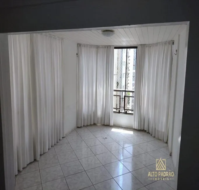 Foto 1 de Apartamento com 3 Quartos para alugar, 120m² em Setor Bueno, Goiânia