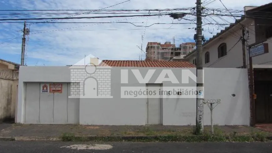 Foto 1 de Casa com 3 Quartos à venda, 139m² em Santa Mônica, Uberlândia