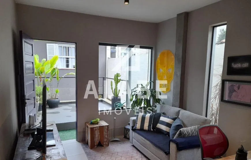 Foto 1 de Casa com 3 Quartos à venda, 120m² em Vila Mascote, São Paulo