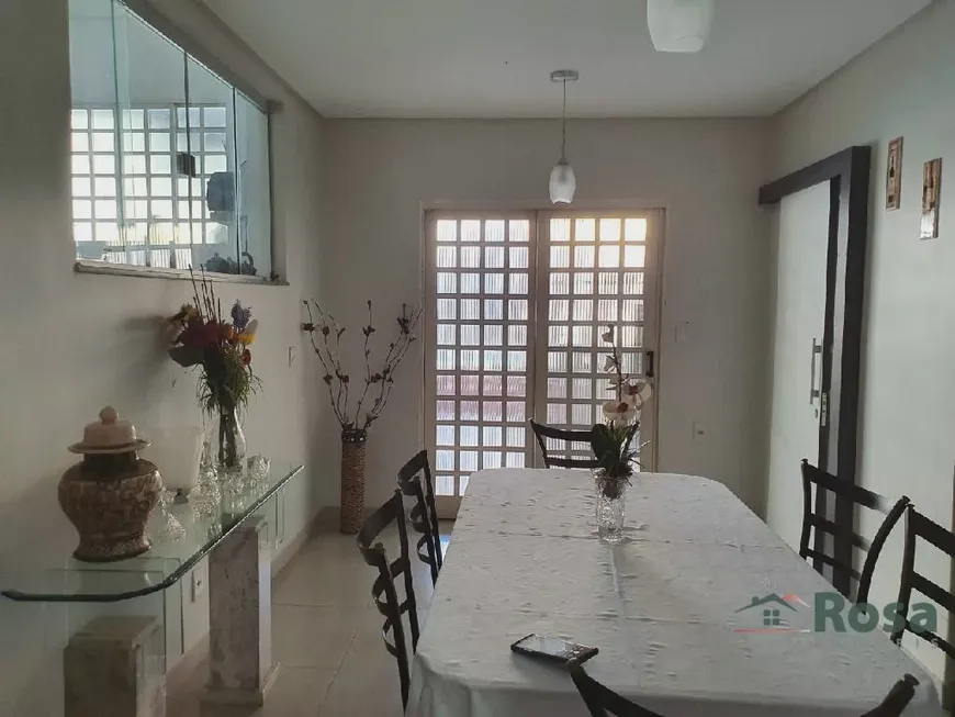 Foto 1 de Casa com 4 Quartos à venda, 229m² em Quilombo, Cuiabá
