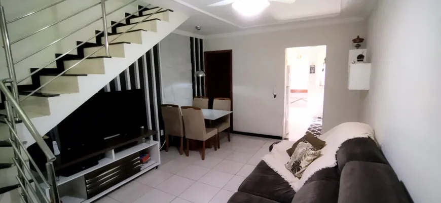 Foto 1 de Casa com 2 Quartos à venda, 70m² em Copacabana, Belo Horizonte