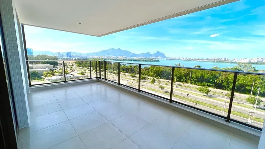 Foto 1 de Apartamento com 4 Quartos à venda, 161m² em Camorim, Rio de Janeiro