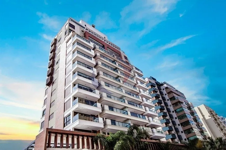 Foto 1 de Apartamento com 2 Quartos para alugar, 69m² em Centro, Florianópolis