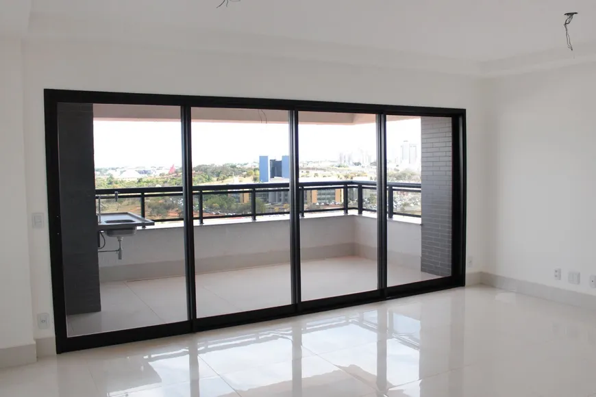 Foto 1 de Apartamento com 3 Quartos à venda, 117m² em Park Lozândes, Goiânia