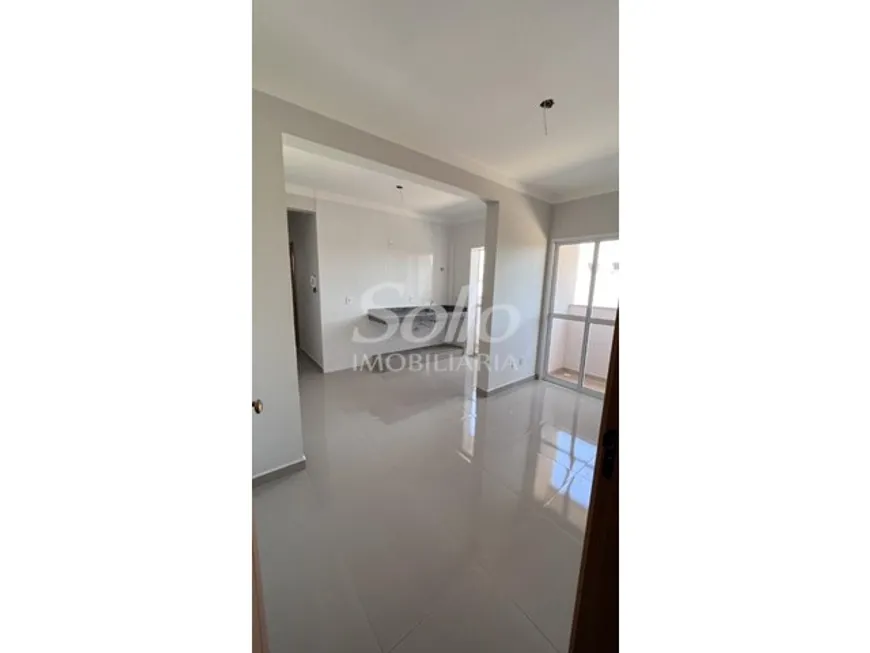 Foto 1 de Apartamento com 2 Quartos à venda, 46m² em Santa Mônica, Uberlândia