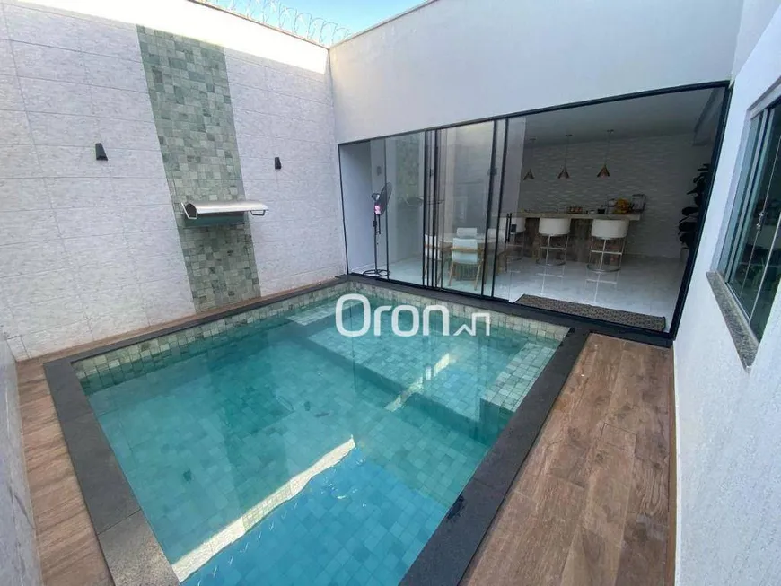 Foto 1 de Casa de Condomínio com 4 Quartos à venda, 230m² em Cidade Jardim, Goiânia