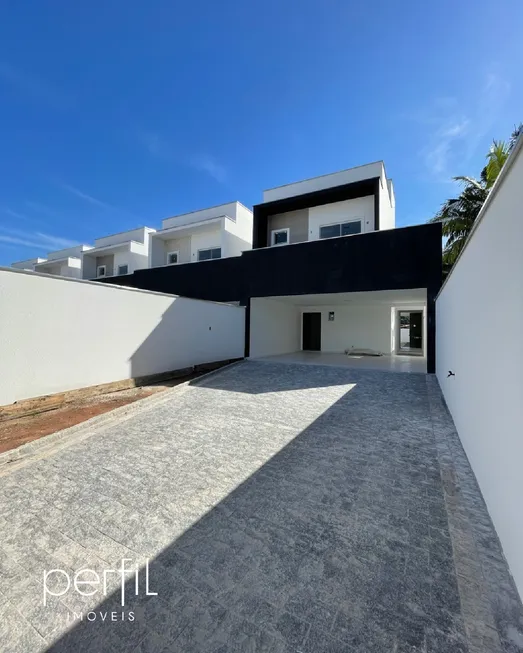 Foto 1 de Sobrado com 3 Quartos à venda, 146m² em Bom Retiro, Joinville