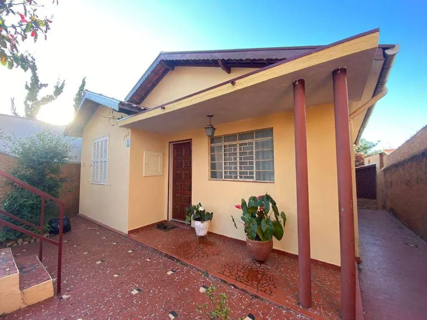 Foto 1 de Casa com 3 Quartos à venda, 250m² em Vila M Genoveva, Jundiaí