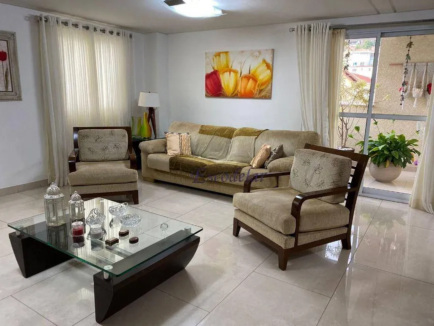Foto 1 de Casa com 4 Quartos à venda, 380m² em Horto Florestal, São Paulo