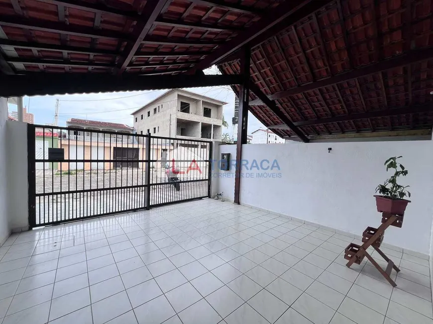 Foto 1 de Casa com 2 Quartos à venda, 92m² em Maracanã, Praia Grande
