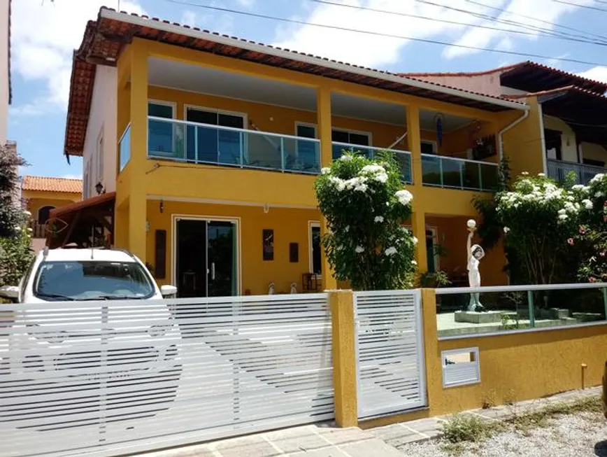 Foto 1 de Casa com 3 Quartos à venda, 290m² em Pontinha, Araruama