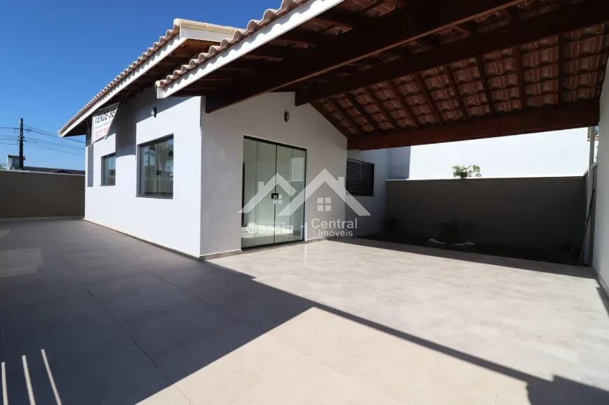 Foto 1 de Casa com 2 Quartos à venda, 81m² em Jardim Barra de Jangadas, Peruíbe
