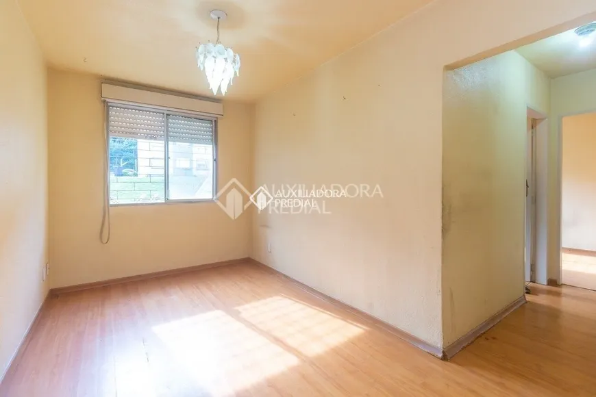 Foto 1 de Apartamento com 2 Quartos à venda, 40m² em Jardim Itú Sabará, Porto Alegre