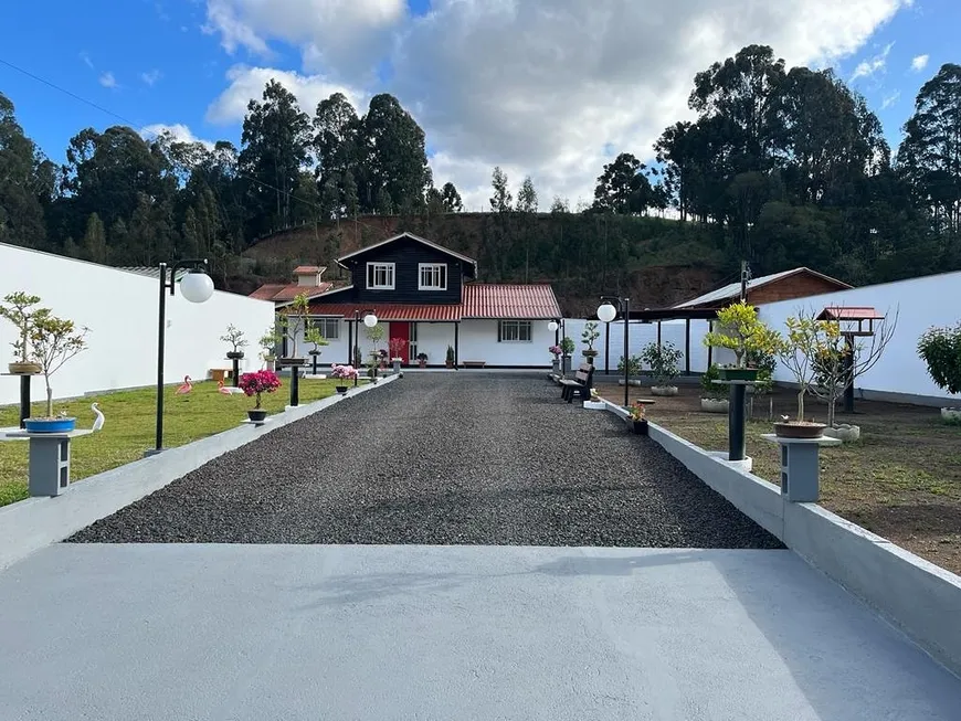 Foto 1 de Casa com 2 Quartos à venda, 900m² em Riacho, Urubici