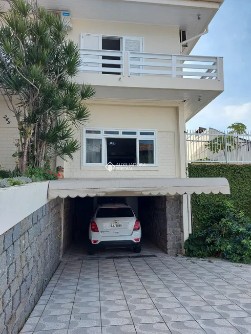 Foto 1 de Casa com 4 Quartos à venda, 320m² em Coqueiros, Florianópolis