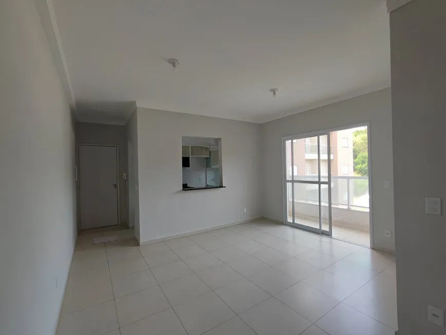 Foto 1 de Apartamento com 3 Quartos para alugar, 82m² em Parque Morumbi, Votorantim