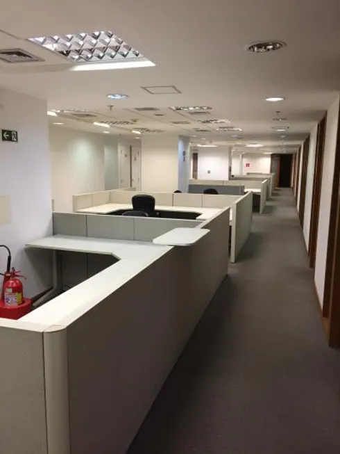 Foto 1 de Sala Comercial para venda ou aluguel, 585m² em Centro, Rio de Janeiro