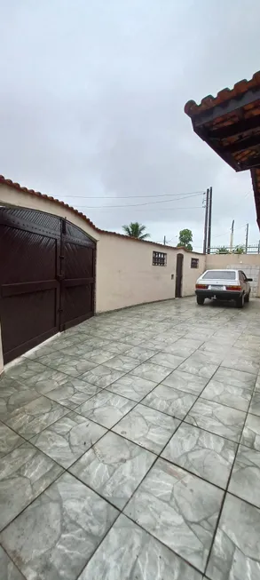 Foto 1 de Casa com 2 Quartos à venda, 160m² em Nossa Senhora de Fatima, Mongaguá