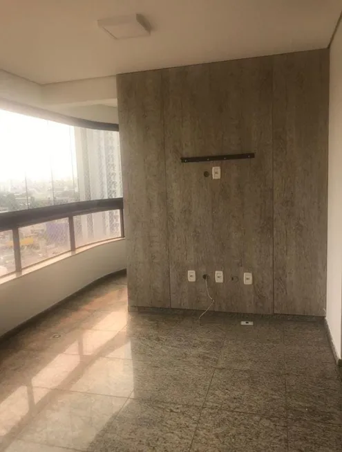 Foto 1 de Apartamento com 5 Quartos à venda, 232m² em Goiabeiras, Cuiabá