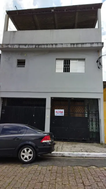 Foto 1 de Casa com 3 Quartos para alugar, 250m² em Vila Paranaguá, São Paulo