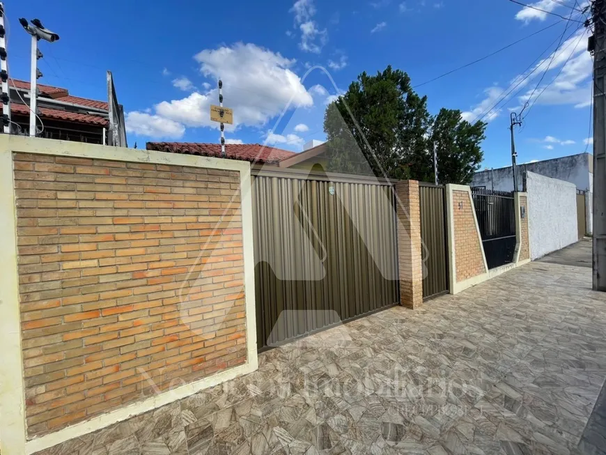 Foto 1 de Casa com 3 Quartos à venda, 250m² em Catole, Campina Grande