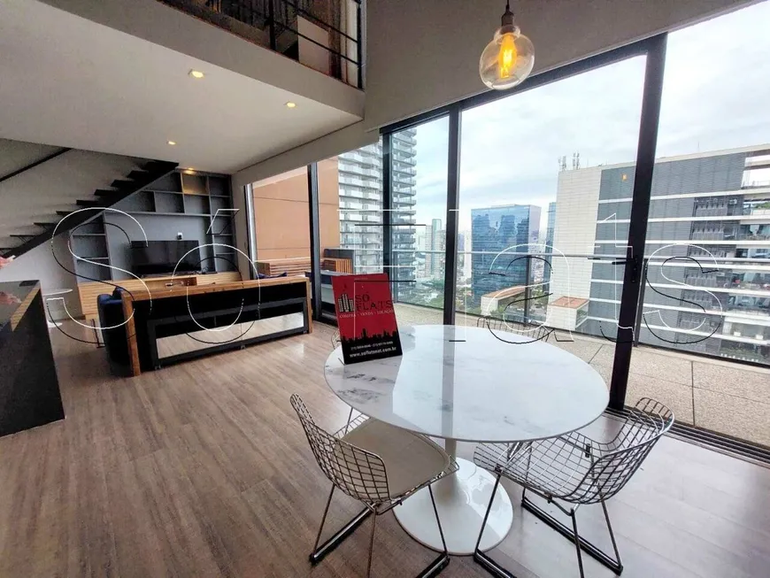 Foto 1 de Apartamento com 1 Quarto à venda, 100m² em Vila Olímpia, São Paulo