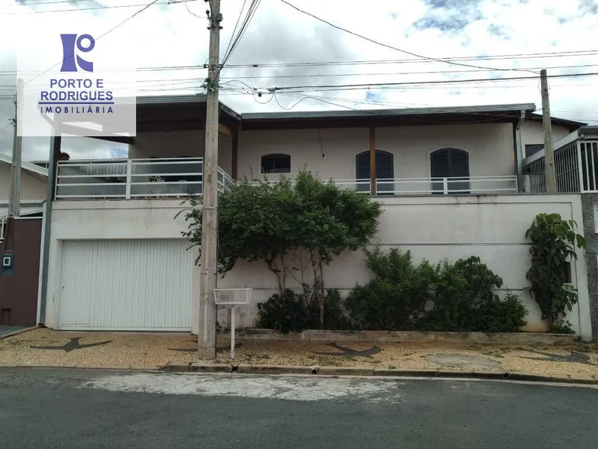 Foto 1 de Casa com 4 Quartos à venda, 260m² em Vila Lemos, Campinas