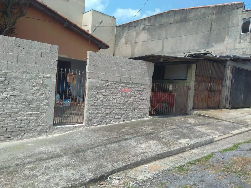 Foto 1 de Lote/Terreno à venda, 224m² em Vila Guaraciaba, Santo André
