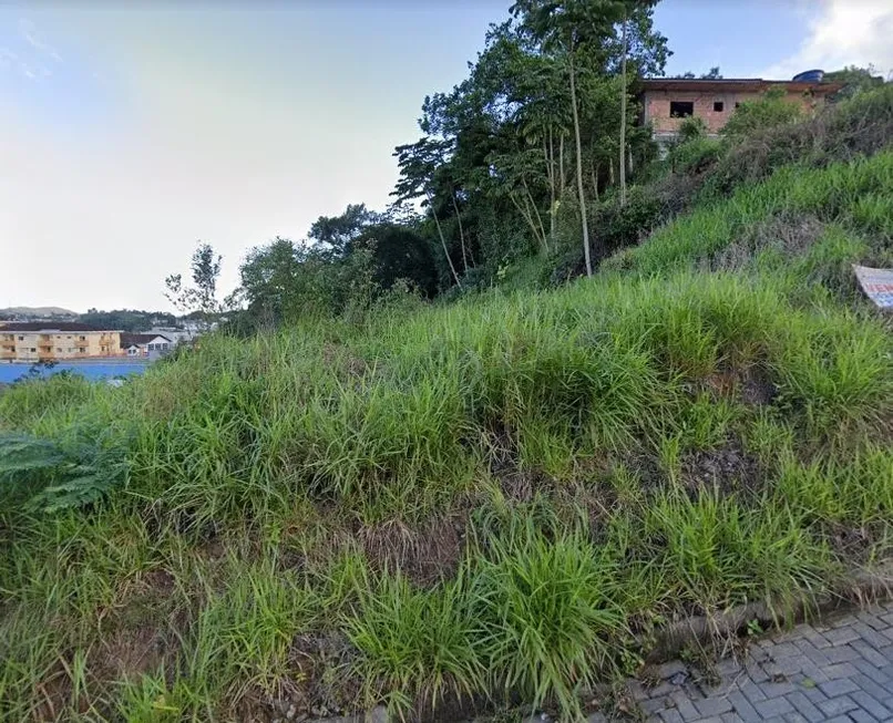 Foto 1 de Lote/Terreno à venda, 712m² em Floresta, Joinville