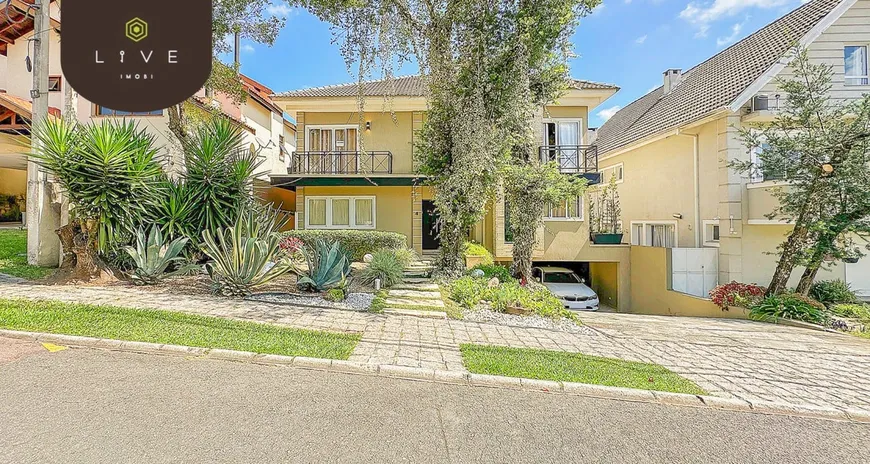 Foto 1 de Casa de Condomínio com 4 Quartos à venda, 261m² em Santa Felicidade, Curitiba