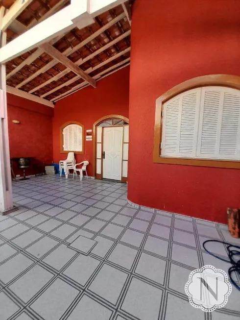 Foto 1 de Casa com 4 Quartos para alugar, 87m² em , Itanhaém