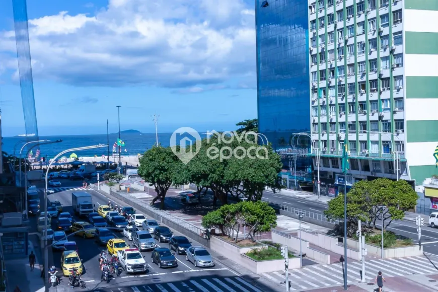 Foto 1 de Apartamento com 3 Quartos à venda, 106m² em Leme, Rio de Janeiro