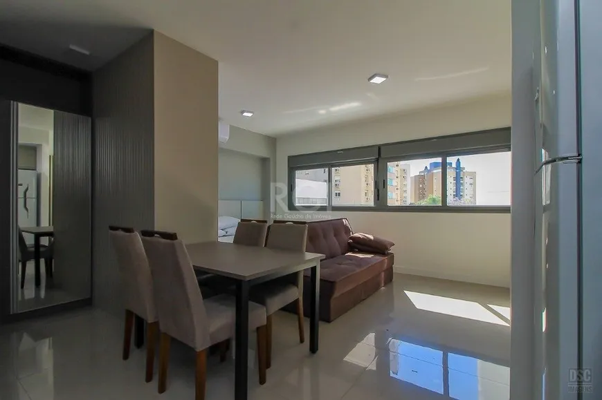 Foto 1 de Apartamento com 1 Quarto à venda, 38m² em Jardim Europa, Porto Alegre