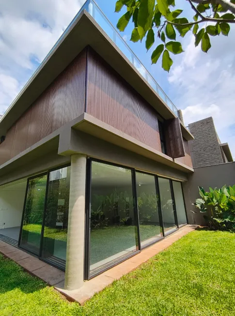 Foto 1 de Casa de Condomínio com 3 Quartos à venda, 445m² em Panamby, São Paulo