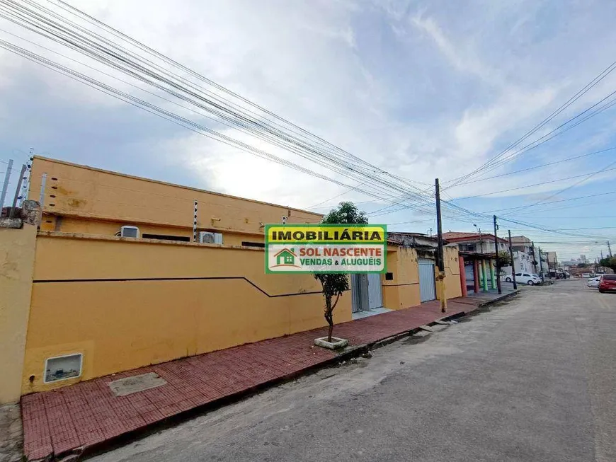 Foto 1 de Casa de Condomínio com 4 Quartos à venda, 500m² em Aerolândia, Fortaleza