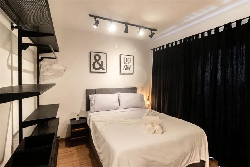 Foto 1 de Apartamento com 1 Quarto à venda, 25m² em Campo Belo, São Paulo